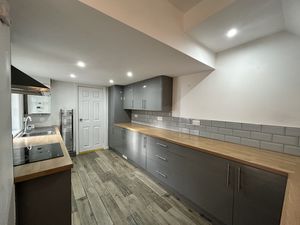 Photo 6- click for photo gallery